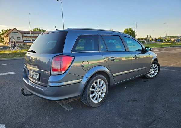 Opel Astra cena 6999 przebieg: 326000, rok produkcji 2006 z Legionowo małe 301